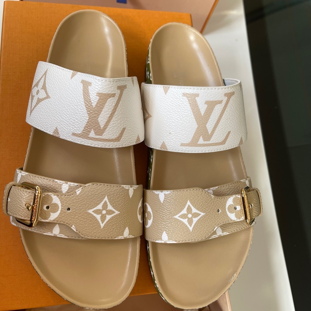 Louis Vuitton Bom Día Flat Mule